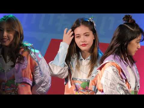 220205 BNK48 Niky - ดีอะ @ BNK48 ดีอะ Roadshow Mini Concert, Central Rayong [Fancam 4K 60p]
