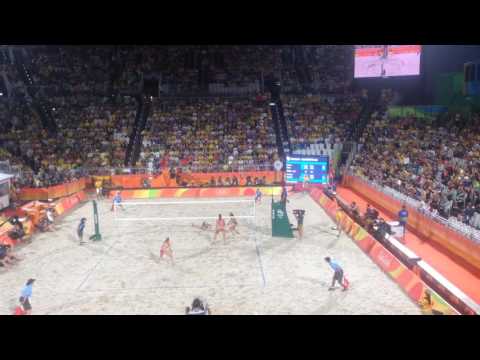 Insane rally at the end of second set Larissa-Talita-Heidrich Zumkehr - Rio 2016