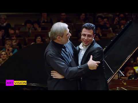 Giorgi Mikadze plays Kakhidze - Concerto for Piano & Orchestra