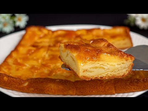 Quick cake with lots of apples and little flour, ready in 5 minutes, soft and delicious.