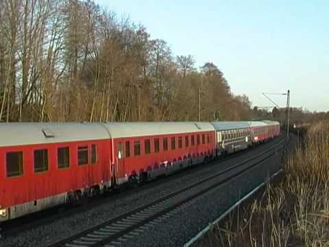 101 040 mit Turnuszug in Gutmart