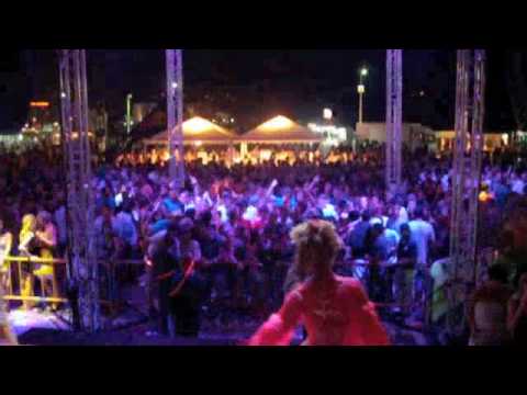 Lenny Fontana @ On The Beach Festival 2010 Playa Del Arenal Spain 07-17-10 (2).m4v