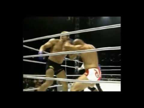 PRIDE GP 2000: Mark Kerr throws everything he has at Kazuyuki Fujita