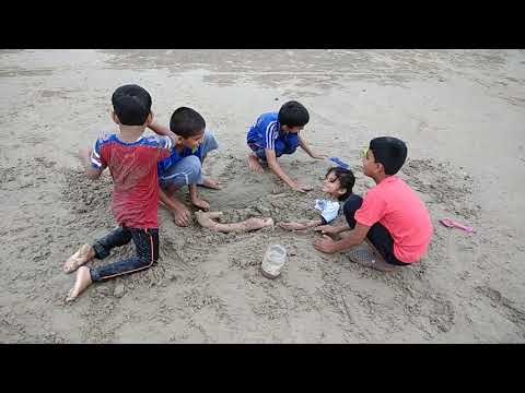 Tahani Saad an Abdullah beach video