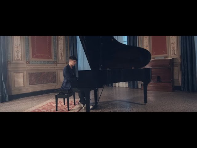 Video zu 'I Tuoi Particolari' ansehen