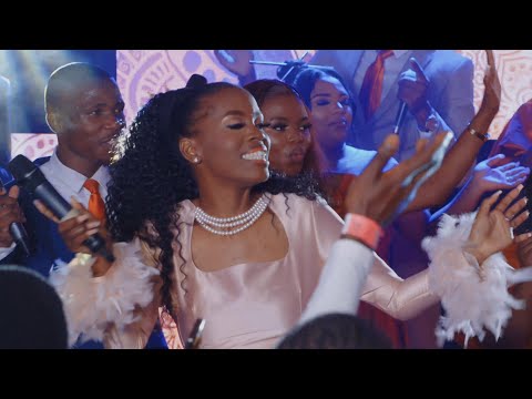 Spirit Quest - Ngeke Amshiye Omethembayo ft Nosizo Dlamini (Live)