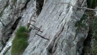 preview picture of video 'Climbing the zugspitze'
