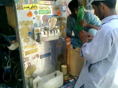 shikarpur ice cream at portable machine via chingchi.mp4