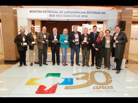 Ex-presidentes são homenageados nos 30 anos do COSEMS/RS
