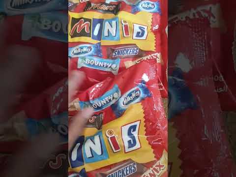 MINI'S ASSORTED CHOCOLATES| MARS | SNICKERS | TWIX #asmr #shorts #chocolate
