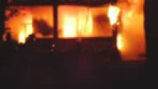 preview picture of video 'Fire on South Roche Street Knoxville'