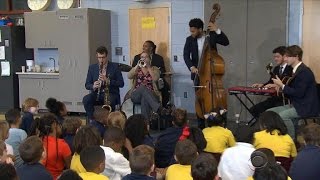 Jazz great teaches kids about sound of democracy