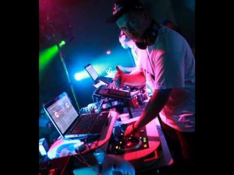 November 2011 Tribal Set de Dj Miguelito