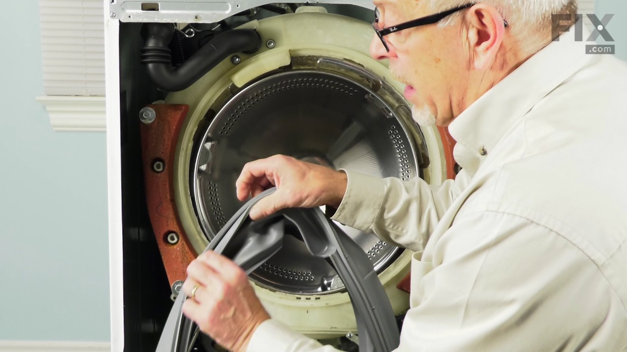 Replacing the Light Cover Lens