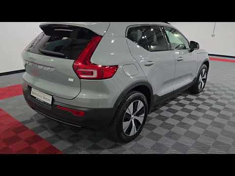 Volvo XC40 **DEPOSIT TAKEN** - Image 2