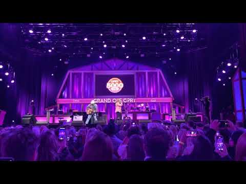 Opry 5000 - Garth & Trisha - She’s In Love With The Boy