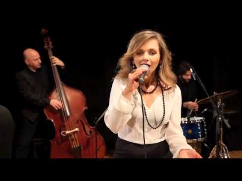 Claudia Civitarese jazz singer