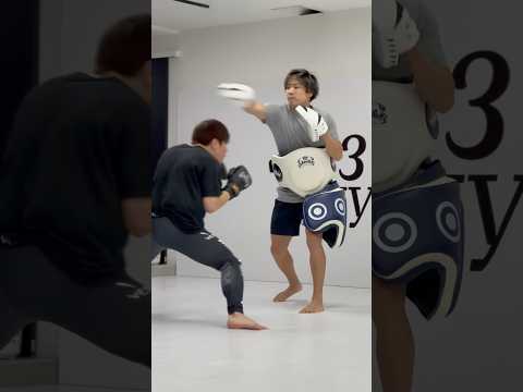 コンビネーション終わりのウィービングでサウスポーへスイッチ！ #キックボクシング #ミット打ち #mma