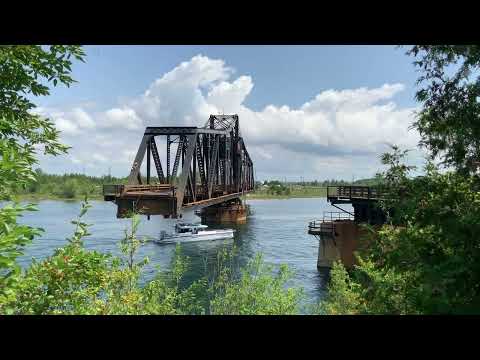 Swing bridge at Little Current (Manitoulin Island) swinging open