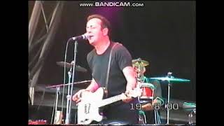 03 Joe Strummer V2000 staffs The road to rock and roll