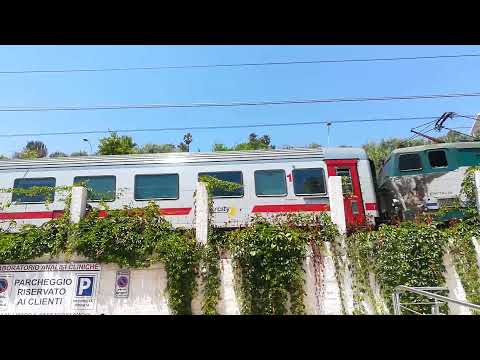 Intercity 1524 in transito tra Alcantara e Giardini Naxos