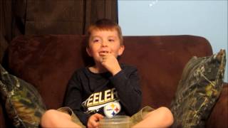 Kid does Jelly Bean Challenge: EPIC FAIL!