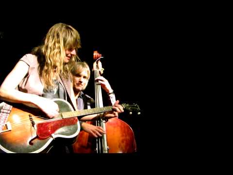 Madison Violet - Never saw the ending (Esslingen 24.10.2012)