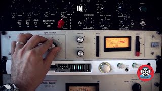 Video thumbnail for Urei 1176 Compressor In Action by Doctor Mix