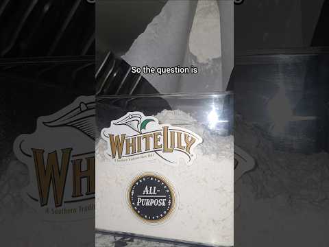 Answering your questions about my White Lily flour container #qanda #bakingsupplies #youtubeshorts