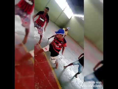 Passinho de bh malado (eu vou da tapa no vento ingual dou tapa na sua cara😎💨)