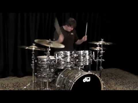 DW Collector's Series Maple Drum Set 22/10/12/16 - Black Oyster Glass (DW4PCCOLLFPBOG)