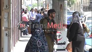 الاحتلال يداهم منطقة عين سارة وسط الخليل ويعتلي اسطح المنازل ١٦-٦-٢٠١٤