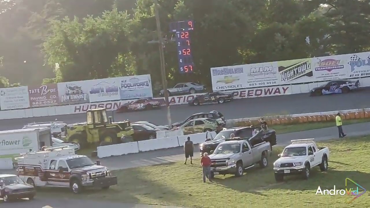 Hudson Speedway Street Stocks Action: Featuring Cars 23, 17, and 698