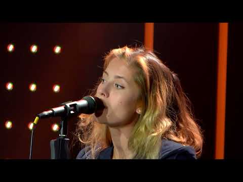 Iliona - Si tu m'aimes demain (Live) - Le Grand Studio RTL