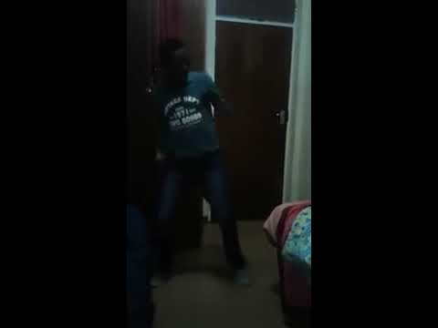 BIG NUZ ft. KHAYA MTHETHWA Extremely Humorous Dance moves. Laugh your a** out