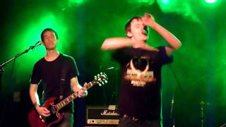 Burned Out In A Jar [HD], by Polar Bear Club (@ W2, 2010)