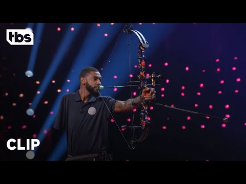 Go Big Show: This One Armed Archer Shocks the Judges With His Crazy Talent (Clip) | TBS