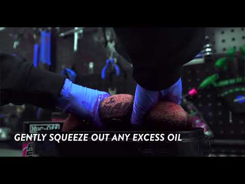 Muc-Off Foam Air Filter Cleaner img video