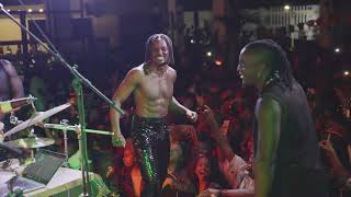 Savara - Reggae ya Kinyozi Live Performance (Savage Level Experience)