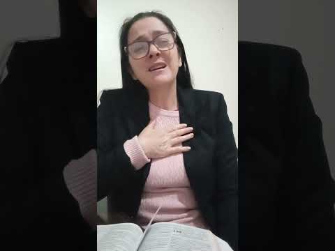 Na sua angústia clama o senhor ele tem poder