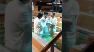 لحظه تعمید برادر آرش احمدی