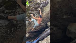 Video thumbnail of Ana Joaquina, V5. Cocalzinho de Goiás