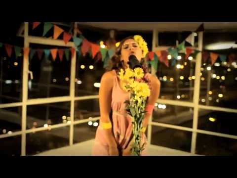 PALOMA DEL CERRO.  GOZAR HASTA QUE ME AUSENTE