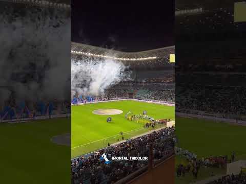 "Grêmio melhora a recepção do time em campo." Barra: Geral do Grêmio &bull; Club: Grêmio