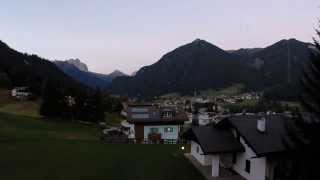 preview picture of video 'Dolomiti Val di Fassa Val San Nicolo' Sunset Timelapse'
