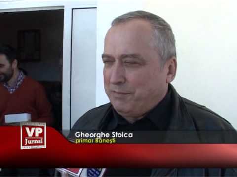 Albinuţa Nina a ieşit din stup