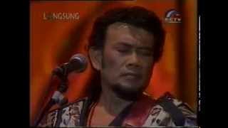 Download lagu Laa ilaha illallah-Rhoma Irama Konser Raja Ratu tahun baru 2002 mp3 Download lagu Laa ilaha illallah-Rhoma Irama Konser Raja Ratu tahun baru 2002 mp3