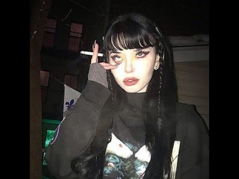 OFF - malinowy smak jej szminki