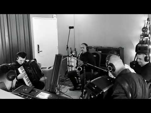 ® ILIJA AMPEVSKI & DESPINA / MISHEL TRAJKOVSKI - ANIN CHOCHEK (Official Video 2023) ©