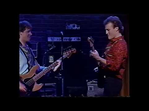 Moon Martin -  Firing Line + Cadillac Walk - Evening At The Improv 1983